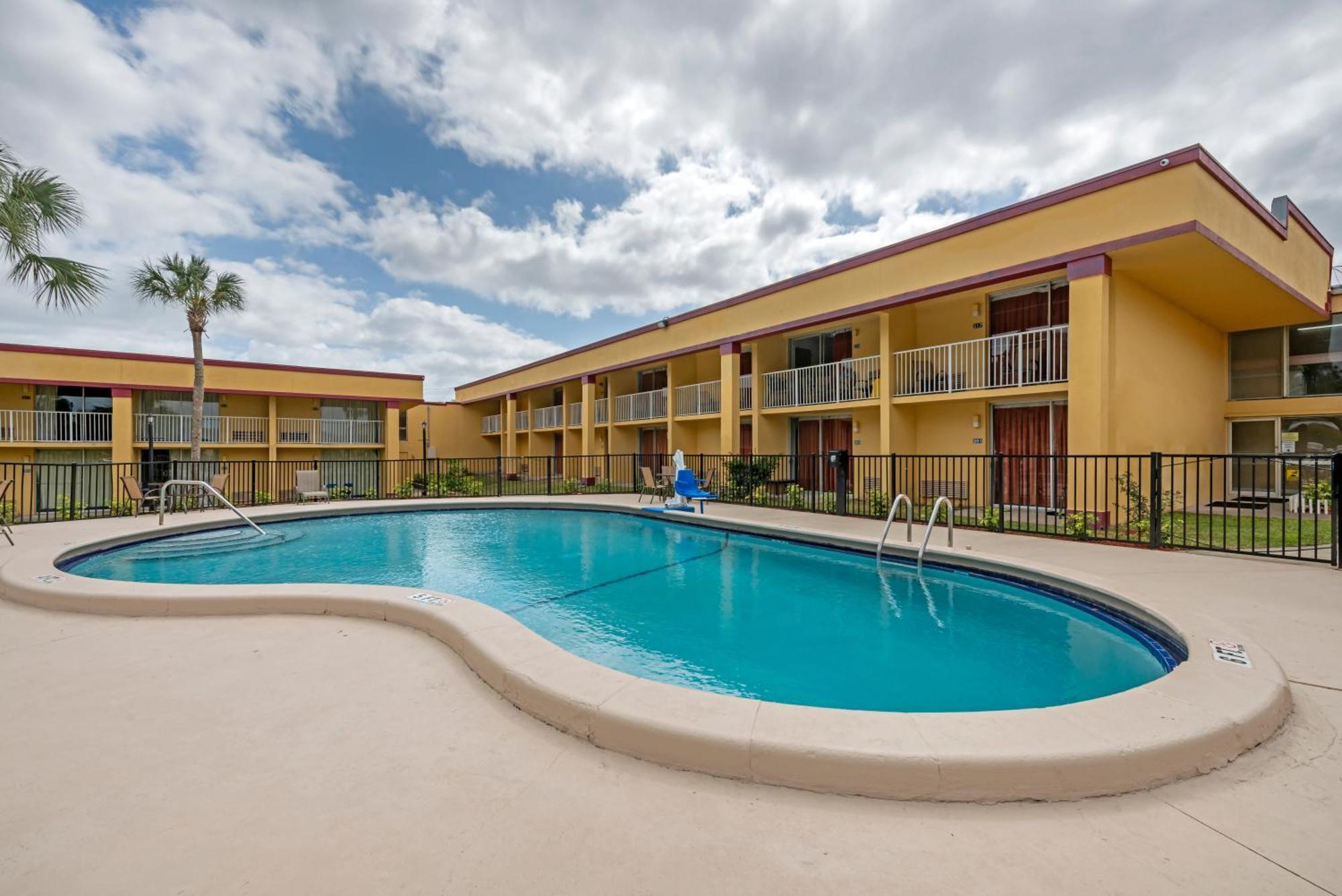 Rodeway Inn Clermont Exterior foto